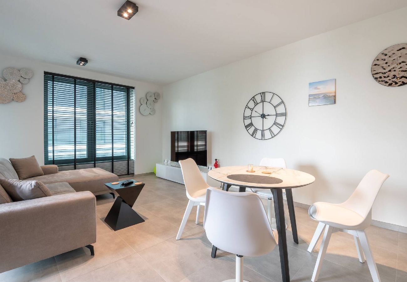 Apartment in Oostende - Ensor tower 2