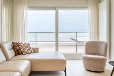 Apartment in Heist-aan-Zee - Zeedijk-Duinbergen 402